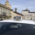 Taxi Torino in Piazza Castello
