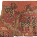 Galerie Christian Deydier   tessuti decorati per la mostra Textiles énigmatiques sue la route de la soie00007