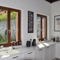 Navello   Villa sul Lago di Como (finestre cucina)