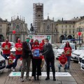 Taxi Torino   consegna dei defibrillatori donati dalla Fondazione La Stampa Specchio dei tempi Ph I Rizzato